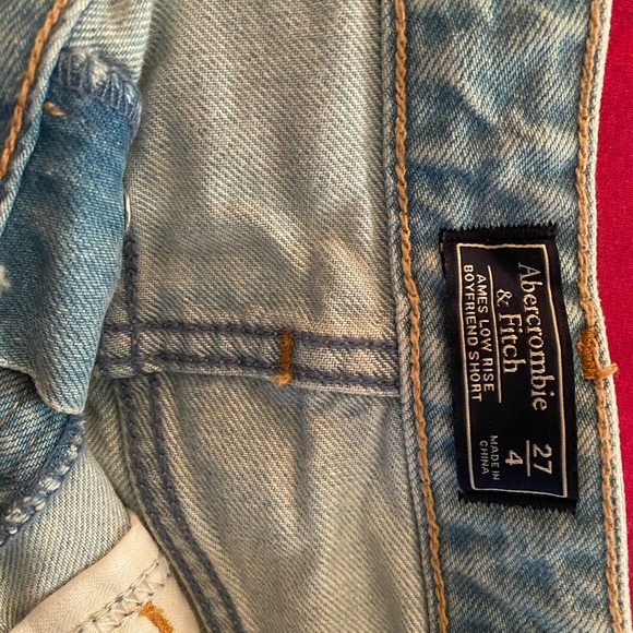 Abercrombie & Fitch distressed denim shorts - Picture 3 of 3